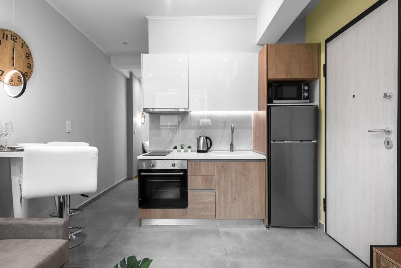 Upper Floor, The Luxury Suites Солун Екстериор снимка