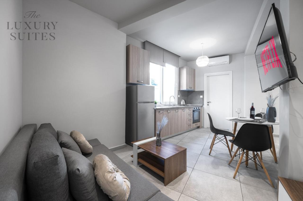 Upper Floor, The Luxury Suites Солун Екстериор снимка
